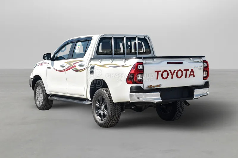Toyota Hilux 4X4 Double Cabin - Пикап, Грузопассажирский фургон: фото 3 Toyota Hilux 4X4 Double Cabin - Пикап, Грузопассажирский фургон: фото 3