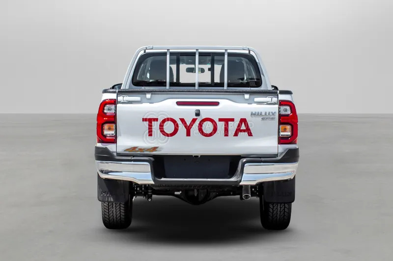 Toyota Hilux 4X4 Double Cabin - Пикап, Грузопассажирский фургон: фото 5 Toyota Hilux 4X4 Double Cabin - Пикап, Грузопассажирский фургон: фото 5