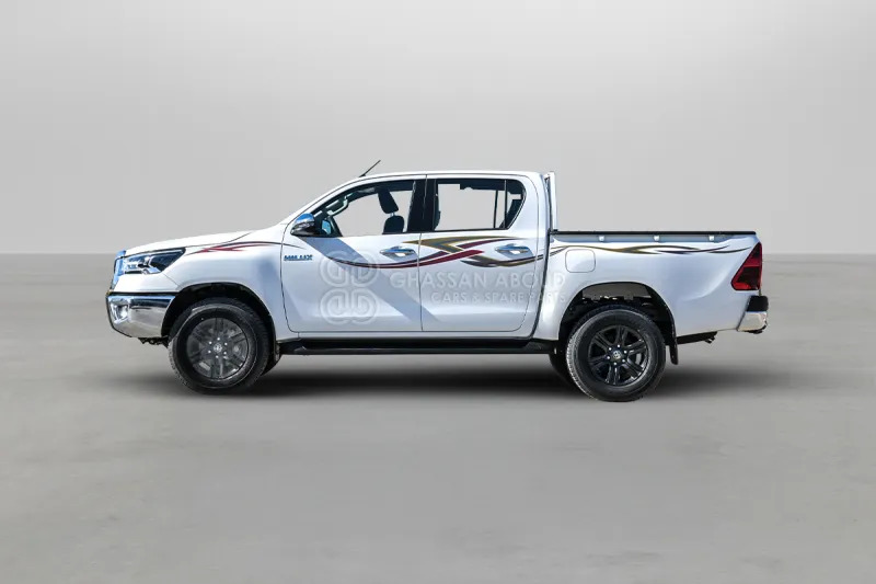 Toyota Hilux 4X4 Double Cabin - Пикап, Грузопассажирский фургон: фото 3 Toyota Hilux 4X4 Double Cabin - Пикап, Грузопассажирский фургон: фото 3