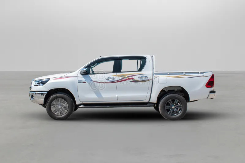 Toyota Hilux 4X4 Double Cabin - Пикап, Грузопассажирский фургон: фото 3 Toyota Hilux 4X4 Double Cabin - Пикап, Грузопассажирский фургон: фото 3