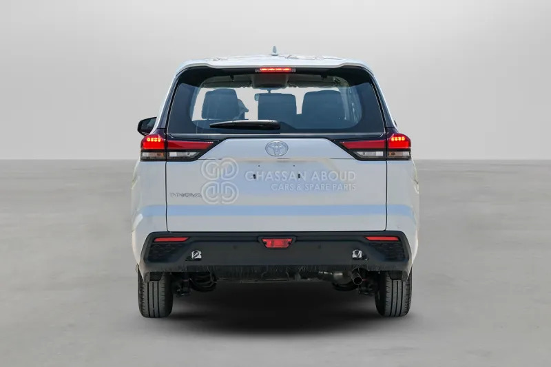 Toyota Innova - Внедорожник: фото 5 Toyota Innova - Внедорожник: фото 5