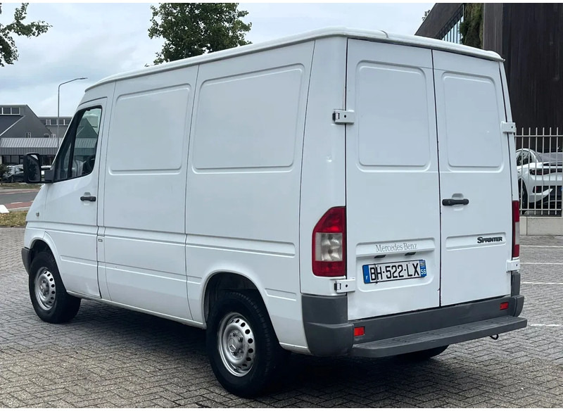 Mercedes-Benz Sprinter 208 3 seats. Very good bus! 100% engine and gearbox! France use - Цельнометаллический фургон: фото 5 Mercedes-Benz Sprinter 208 3 seats. Very good bus! 100% engine and gearbox! France use - Цельнометаллический фургон: фото 5