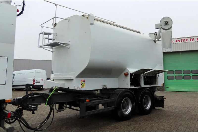 Samro AUGER + Air. 4 comp. - Прицеп-цистерна: фото 3 Samro AUGER + Air. 4 comp. - Прицеп-цистерна: фото 3