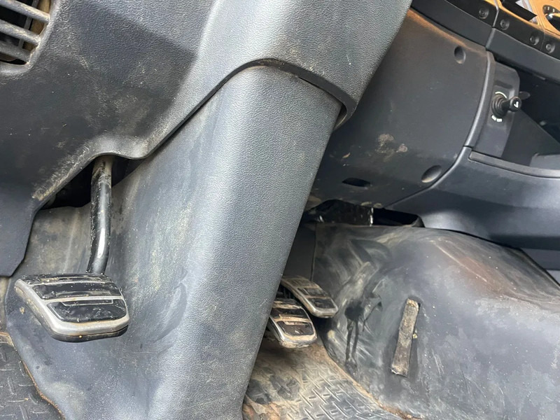 Грузовик-шасси Scania R580 V8 6x4,RETARDER, FULL SPRING! hub reduction, BIG Axels: фото 16 Грузовик-шасси Scania R580 V8 6x4,RETARDER, FULL SPRING! hub reduction, BIG Axels: фото 16