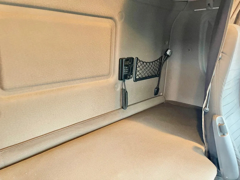 Грузовик-шасси Scania R580 V8 6x4,RETARDER, FULL SPRING! hub reduction, BIG Axels: фото 17 Грузовик-шасси Scania R580 V8 6x4,RETARDER, FULL SPRING! hub reduction, BIG Axels: фото 17