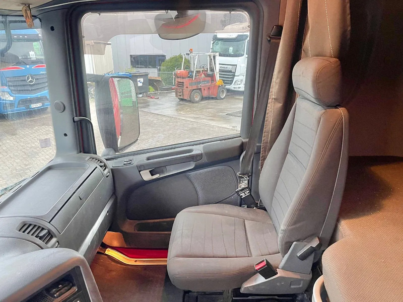 Грузовик-шасси Scania R580 V8 6x4,RETARDER, FULL SPRING! hub reduction, BIG Axels: фото 15 Грузовик-шасси Scania R580 V8 6x4,RETARDER, FULL SPRING! hub reduction, BIG Axels: фото 15