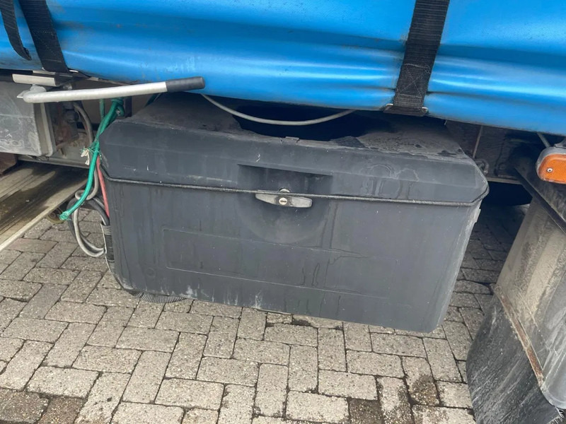 Тентованный полуприцеп Schmitz Cargobull SAF, VERY GOOD CONDITION: фото 6