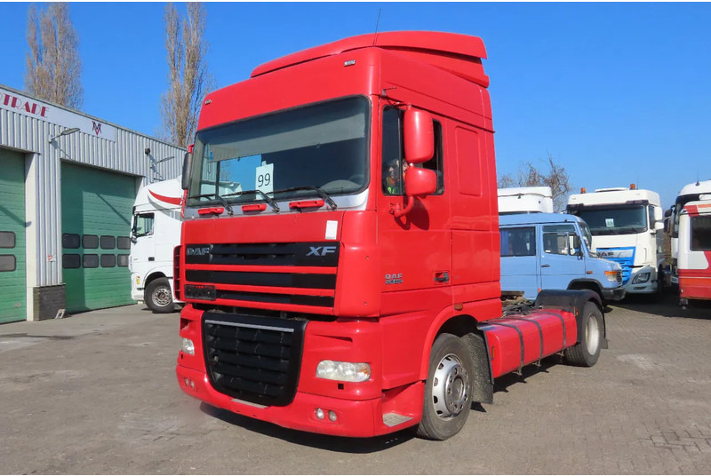 DAF XF 105.460 Euro5 evv, 2 beds, 2 tanks - Тягач: фото 1 DAF XF 105.460 Euro5 evv, 2 beds, 2 tanks - Тягач: фото 1