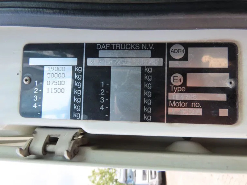 DAF XF 95.430 EURO4, Manual !, very clean truck - Тягач: фото 3 DAF XF 95.430 EURO4, Manual !, very clean truck - Тягач: фото 3