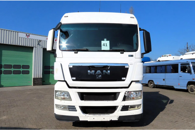 MAN TGX 14.440 RETARDER, FRIGO, 2 beds - Тягач: фото 3 MAN TGX 14.440 RETARDER, FRIGO, 2 beds - Тягач: фото 3