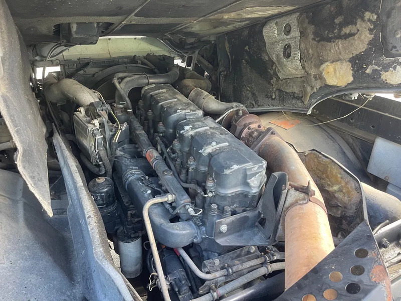 Renault Magnum 480 manual, PTO/ Hydraulic, renault moteur - Тягач: фото 5 Renault Magnum 480 manual, PTO/ Hydraulic, renault moteur - Тягач: фото 5