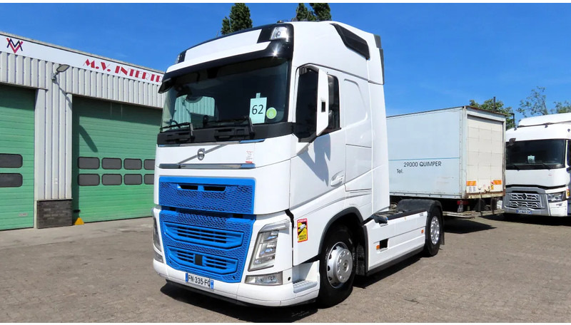 Volvo FH 500 YV2RT40A5LB301456 2X FUELTANK, PARKING AIRCO, FRIGO - Тягач: фото 1 Volvo FH 500 YV2RT40A5LB301456 2X FUELTANK, PARKING AIRCO, FRIGO - Тягач: фото 1
