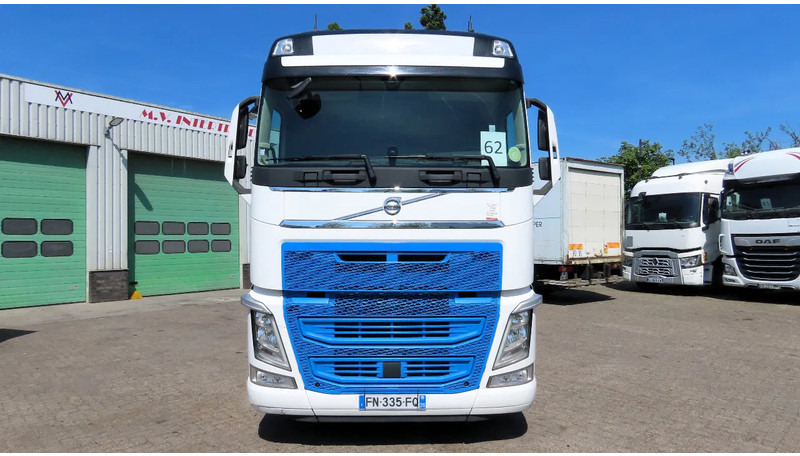 Volvo FH 500 YV2RT40A5LB301456 2X FUELTANK, PARKING AIRCO, FRIGO - Тягач: фото 2 Volvo FH 500 YV2RT40A5LB301456 2X FUELTANK, PARKING AIRCO, FRIGO - Тягач: фото 2