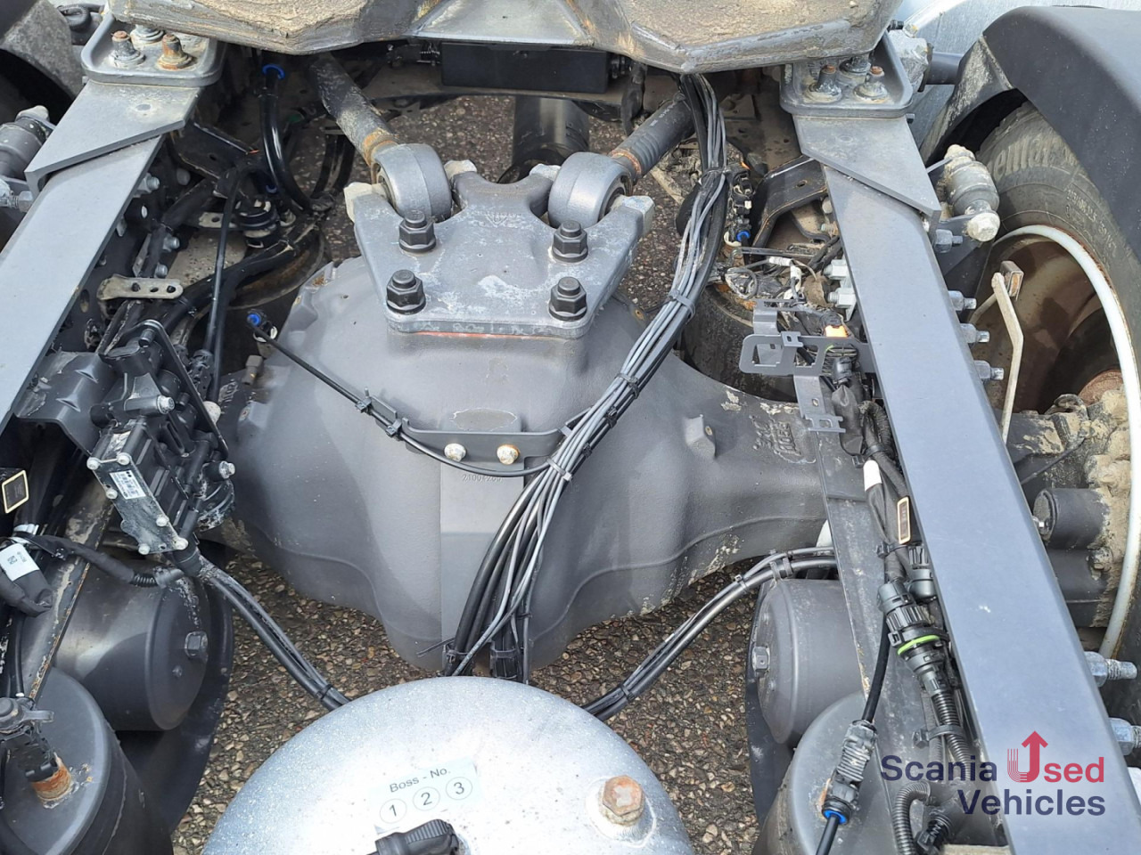 VOLVO FH 500 Lowliner Euro 6 TUV NEU !! - Тягач: фото 5 VOLVO FH 500 Lowliner Euro 6 TUV NEU !! - Тягач: фото 5