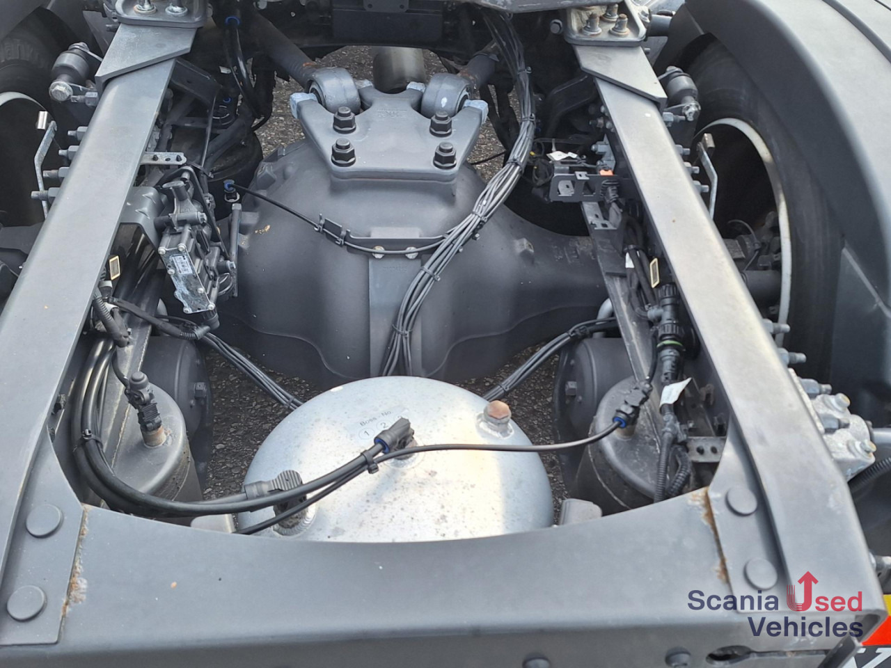 VOLVO FH 500 Lowliner Euro 6 TUV NEU !! - Тягач: фото 3 VOLVO FH 500 Lowliner Euro 6 TUV NEU !! - Тягач: фото 3
