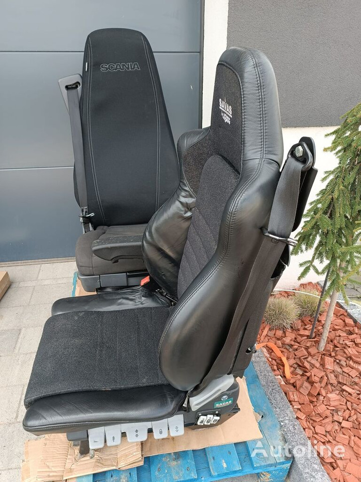 Scania NEW GENERATION HALF LEATHER WITH METAL BASE (LEFT) Scania - Сиденье для Грузовиков: фото 2 Scania NEW GENERATION HALF LEATHER WITH METAL BASE (LEFT) Scania - Сиденье для Грузовиков: фото 2