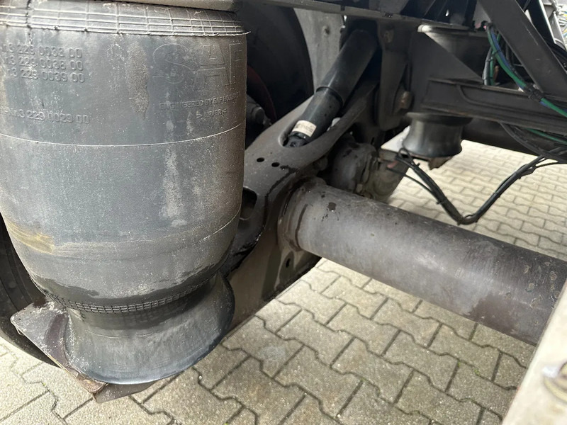 Полуприцеп-контейнеровоз/ Сменный кузов Burg 20FT / 20FT SWAP ADR (EX/II, EX/III, FL, AT), empty weight: 3.690kg, SAF INTRADISC, 2x liftaxle, ALCOA, NL-Chassis: фото 18 Полуприцеп-контейнеровоз/ Сменный кузов Burg 20FT / 20FT SWAP ADR (EX/II, EX/III, FL, AT), empty weight: 3.690kg, SAF INTRADISC, 2x liftaxle, ALCOA, NL-Chassis: фото 18