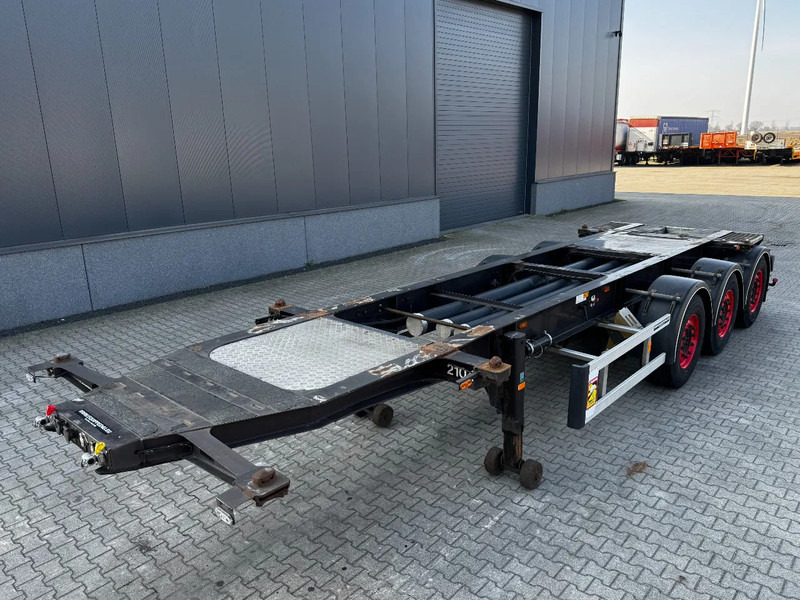 Burg 20FT/3-axles, SAF INTRADISC, ADR (EXII, EXII, FL, AT), 2x LIFTAXLE, NL-Chassis - Полуприцеп-контейнеровоз/ Сменный кузов: фото 2 Burg 20FT/3-axles, SAF INTRADISC, ADR (EXII, EXII, FL, AT), 2x LIFTAXLE, NL-Chassis - Полуприцеп-контейнеровоз/ Сменный кузов: фото 2