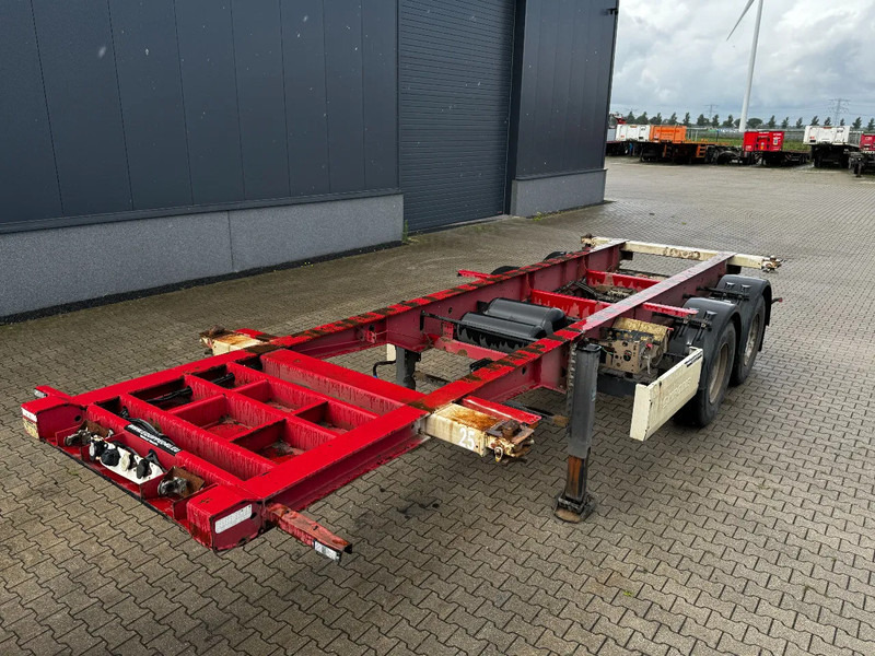 Krone 2-axle 20FT chassis, BPW + drumbrakes, airsuspension, empty weight: 3.180kg, 2x available - Полуприцеп-контейнеровоз/ Сменный кузов: фото 1 Krone 2-axle 20FT chassis, BPW + drumbrakes, airsuspension, empty weight: 3.180kg, 2x available - Полуприцеп-контейнеровоз/ Сменный кузов: фото 1