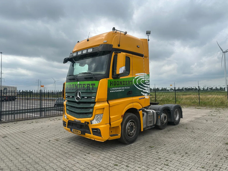 Mercedes-Benz Actros 2748 LS 6x2 BROKEN ENGINE - Тягач: фото 1 Mercedes-Benz Actros 2748 LS 6x2 BROKEN ENGINE - Тягач: фото 1