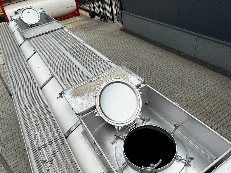 Полуприцеп-цистерна для транспортировки пищевых продуктов Van Hool FOOD / RVS chassis / empty weight 5.860kg / 29.500L / 1-COMP / 1 -BAFFLE / DISC / NL / APK: фото 13 Полуприцеп-цистерна для транспортировки пищевых продуктов Van Hool FOOD / RVS chassis / empty weight 5.860kg / 29.500L / 1-COMP / 1 -BAFFLE / DISC / NL / APK: фото 13