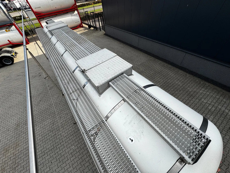 Полуприцеп-цистерна для транспортировки пищевых продуктов Van Hool FOOD / RVS chassis / empty weight 5.860kg / 29.500L / 1-COMP / 1 -BAFFLE / DISC / NL / APK: фото 9 Полуприцеп-цистерна для транспортировки пищевых продуктов Van Hool FOOD / RVS chassis / empty weight 5.860kg / 29.500L / 1-COMP / 1 -BAFFLE / DISC / NL / APK: фото 9