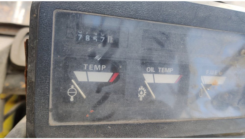 Caterpillar SE-300-15 - Дизельный погрузчик: фото 5 Caterpillar SE-300-15 - Дизельный погрузчик: фото 5