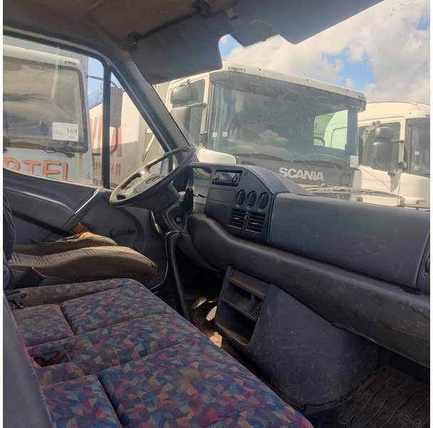 Mercedes-Benz TN-412-DD - Малотоннажный бортовой грузовик: фото 5 Mercedes-Benz TN-412-DD - Малотоннажный бортовой грузовик: фото 5