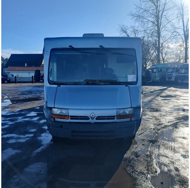 Renault X70T - Цельнометаллический фургон: фото 3 Renault X70T - Цельнометаллический фургон: фото 3