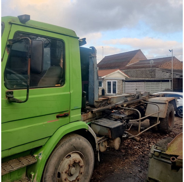 Scania 82-H - Грузовик-контейнеровоз/ Сменный кузов: фото 2 Scania 82-H - Грузовик-контейнеровоз/ Сменный кузов: фото 2