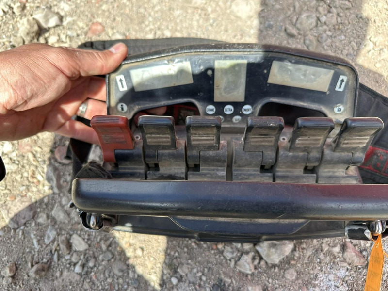 Полуприцеп бортовой/ Платформа Kwb 2-AS KRAANWAGEN + HIAB 377 E-4 HIPRO + JIB 100X-3 + RADIO + ROTATOR - SAF assen - LUCHTVERING - BELGISCHE KENTEKEN: фото 14