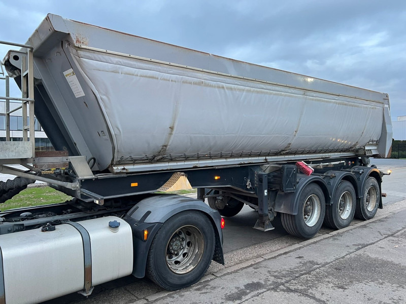 Meiller 3-AXLES TIPPER INSULATED / ISOLEE - ASPHALT / ASFALT - BPW - LIFT-AXLE - STEEL CHASSIS / STEEL TIPPER - BE PAPERS - Самосвальный полуприцеп: фото 1 Meiller 3-AXLES TIPPER INSULATED / ISOLEE - ASPHALT / ASFALT - BPW - LIFT-AXLE - STEEL CHASSIS / STEEL TIPPER - BE PAPERS - Самосвальный полуприцеп: фото 1