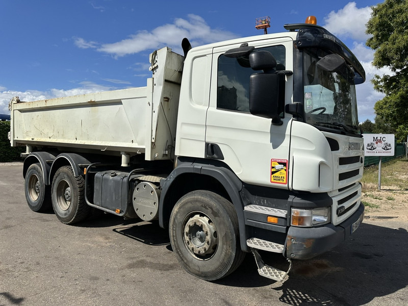 Scania P340 6x4 TIPPER / KIPPER - BORDMATIC - MANUAL - BIG AXLES / AP ACHSEN - SPRING / BLATT - *355.000km* - EURO 4 - Самосвал: фото 1 Scania P340 6x4 TIPPER / KIPPER - BORDMATIC - MANUAL - BIG AXLES / AP ACHSEN - SPRING / BLATT - *355.000km* - EURO 4 - Самосвал: фото 1