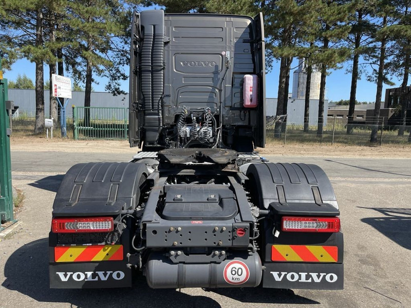 Volvo FH 460 LNG GAS ADR - ACC + Dynamic Steering - I-park Cool - Lane Keeping Support - collision warning - leather - ... BE Truck - Тягач: фото 5 Volvo FH 460 LNG GAS ADR - ACC + Dynamic Steering - I-park Cool - Lane Keeping Support - collision warning - leather - ... BE Truck - Тягач: фото 5