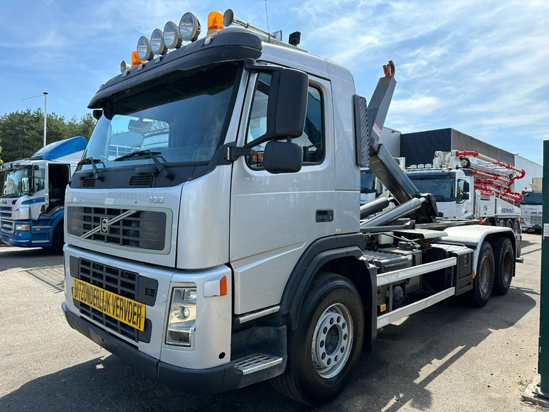 Volvo FM 400 6x4 HOOKLIFT / HAAKARM WAF 20T - EURO 5 - MANUAL - BLADVERING / STEEL SUSPENSION - TÜV 02/2026 - BE TRUCK - Крюковой мультилифт: фото 3 Volvo FM 400 6x4 HOOKLIFT / HAAKARM WAF 20T - EURO 5 - MANUAL - BLADVERING / STEEL SUSPENSION - TÜV 02/2026 - BE TRUCK - Крюковой мультилифт: фото 3
