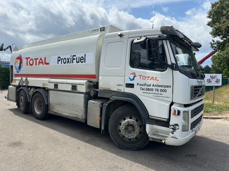 Volvo FM 450 6x2 19.000L - 5 COMP. FUEL TANKER / CITERNE - LIFT + STEERING AXLE - EURO 5 - - Грузовик-цистерна: фото 1 Volvo FM 450 6x2 19.000L - 5 COMP. FUEL TANKER / CITERNE - LIFT + STEERING AXLE - EURO 5 - - Грузовик-цистерна: фото 1