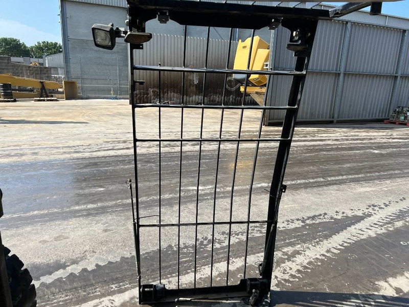 Cat 313E / 320F / 323E / 325F / 329E / 330F / 336E / 3 - Кабина и интерьер для Строительной техники: фото 4 Cat 313E / 320F / 323E / 325F / 329E / 330F / 336E / 3 - Кабина и интерьер для Строительной техники: фото 4