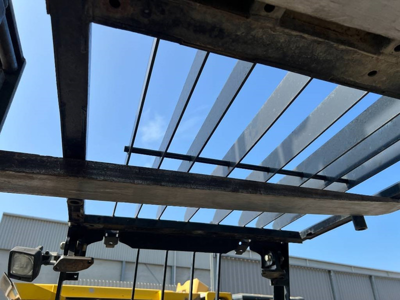 Cat 313E / 320F / 323E / 325F / 329E / 330F / 336E / 3 - Кабина и интерьер для Строительной техники: фото 3 Cat 313E / 320F / 323E / 325F / 329E / 330F / 336E / 3 - Кабина и интерьер для Строительной техники: фото 3