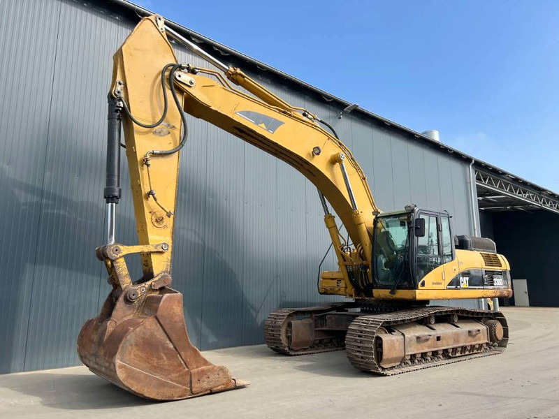 Гусеничный экскаватор Cat 330D LN: фото 1