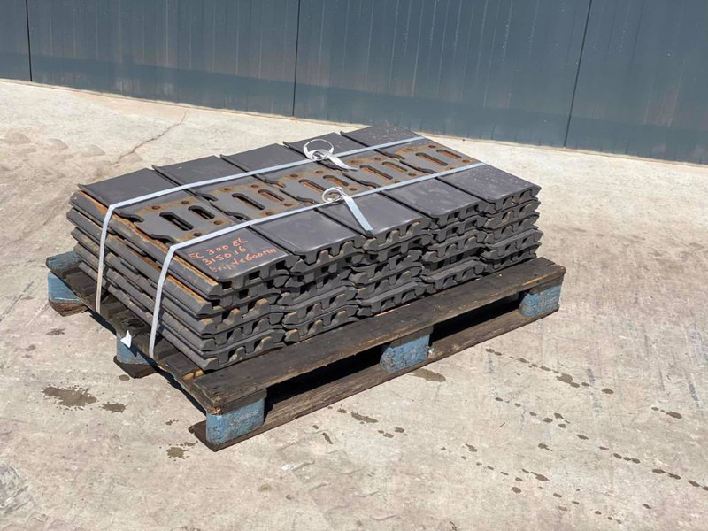Hyundai R280 / R290 / R320 Shoes/Pads - Рама/ Шасси для Строительной техники: фото 3 Hyundai R280 / R290 / R320 Shoes/Pads - Рама/ Шасси для Строительной техники: фото 3