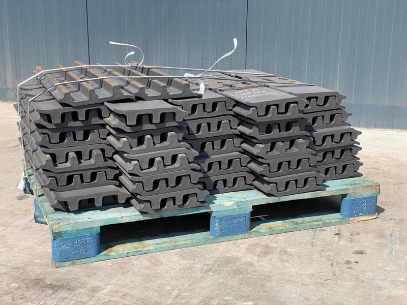 Komatsu PC300 / PC360 / PC400 Shoes/Pads - Рама/ Шасси для Строительной техники: фото 3 Komatsu PC300 / PC360 / PC400 Shoes/Pads - Рама/ Шасси для Строительной техники: фото 3