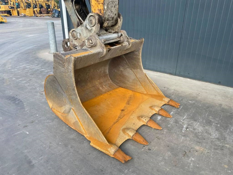 Гусеничный экскаватор Liebherr R922 SLC: фото 11