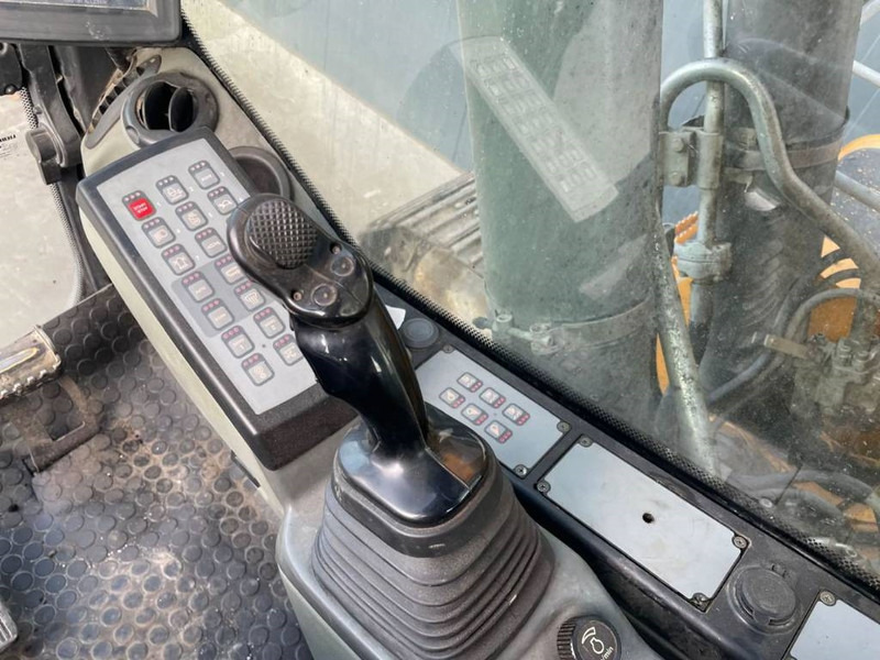 Гусеничный экскаватор Liebherr R922 SLC: фото 16