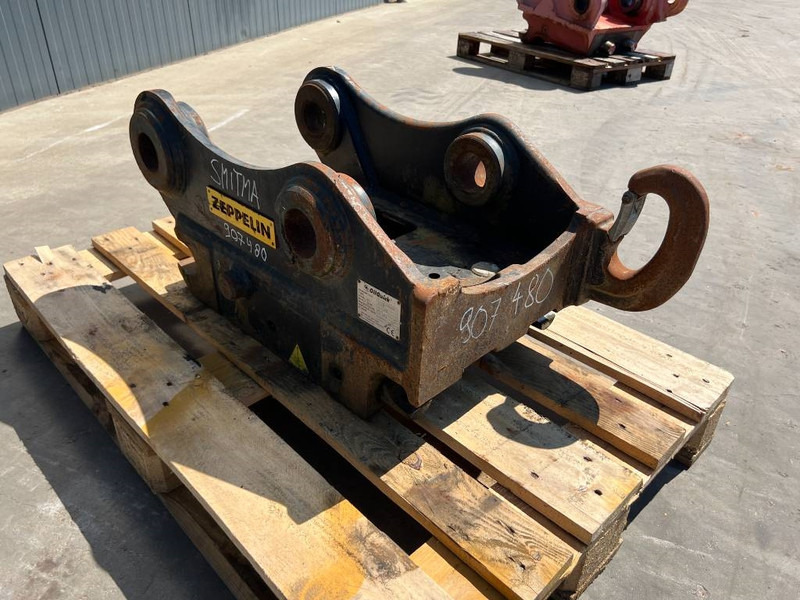 OilQuick OQ65 - M314F / M316F / M318F - Сцепное устройство для Строительной техники: фото 3 OilQuick OQ65 - M314F / M316F / M318F - Сцепное устройство для Строительной техники: фото 3