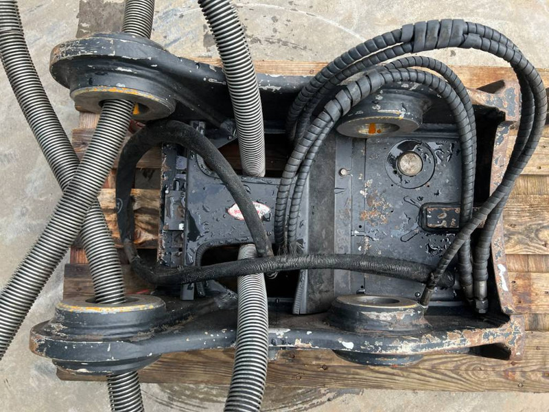 Сцепное устройство для Строительной техники OilQuick OQ70/55 - 320E / 325F: фото 17