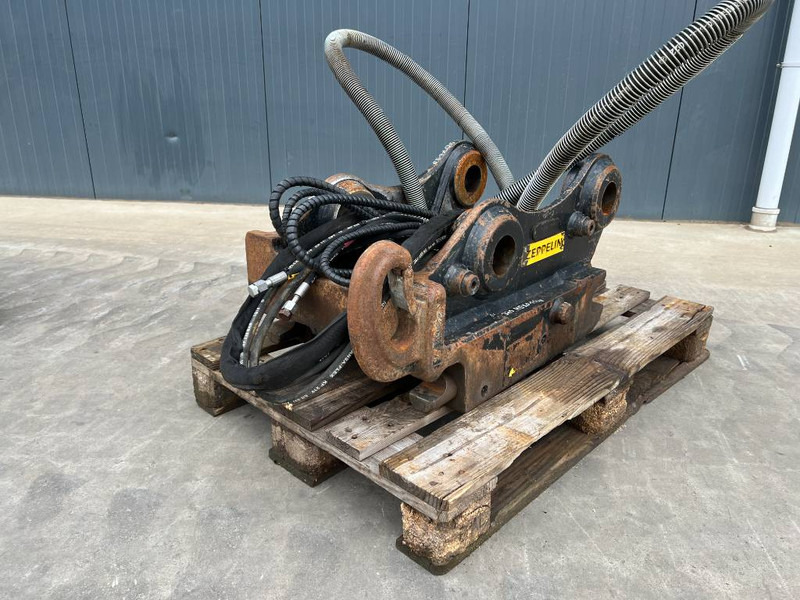 OilQuick OQ70/55 - 320F - Сцепное устройство для Строительной техники: фото 1 OilQuick OQ70/55 - 320F - Сцепное устройство для Строительной техники: фото 1