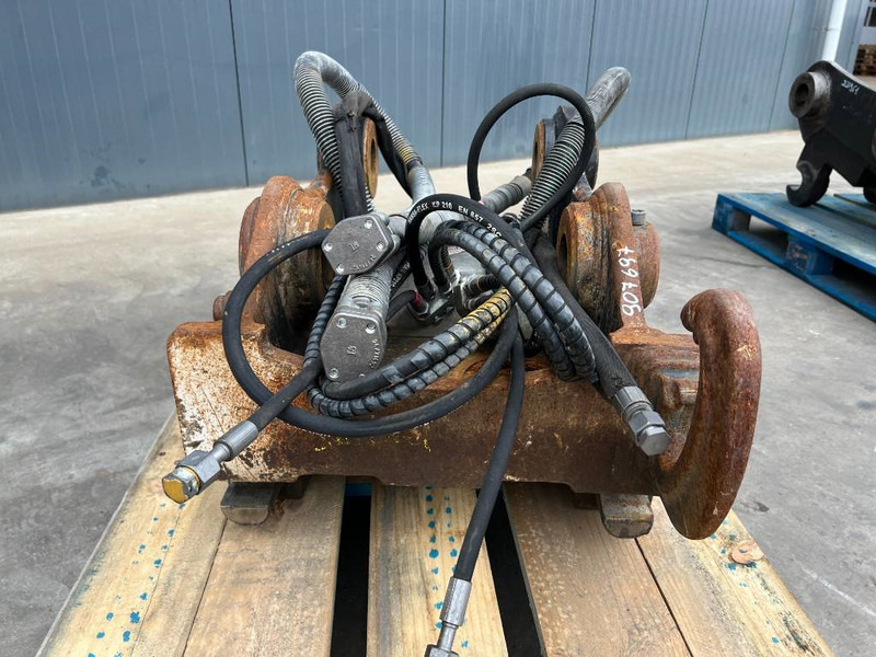 OilQuick OQ70/55 - 323F - Сцепное устройство для Строительной техники: фото 2 OilQuick OQ70/55 - 323F - Сцепное устройство для Строительной техники: фото 2