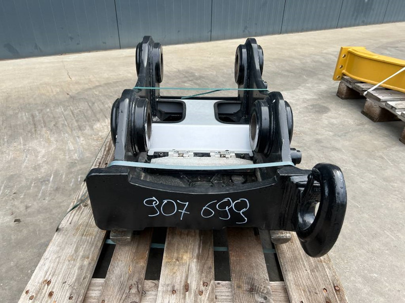 OilQuick OQ70/55 - DEMO - Сцепное устройство для Строительной техники: фото 2 OilQuick OQ70/55 - DEMO - Сцепное устройство для Строительной техники: фото 2