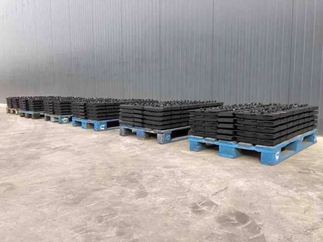 Vögele Rubber Asphalt Pads - Рама/ Шасси для Строительной техники: фото 1 Vögele Rubber Asphalt Pads - Рама/ Шасси для Строительной техники: фото 1