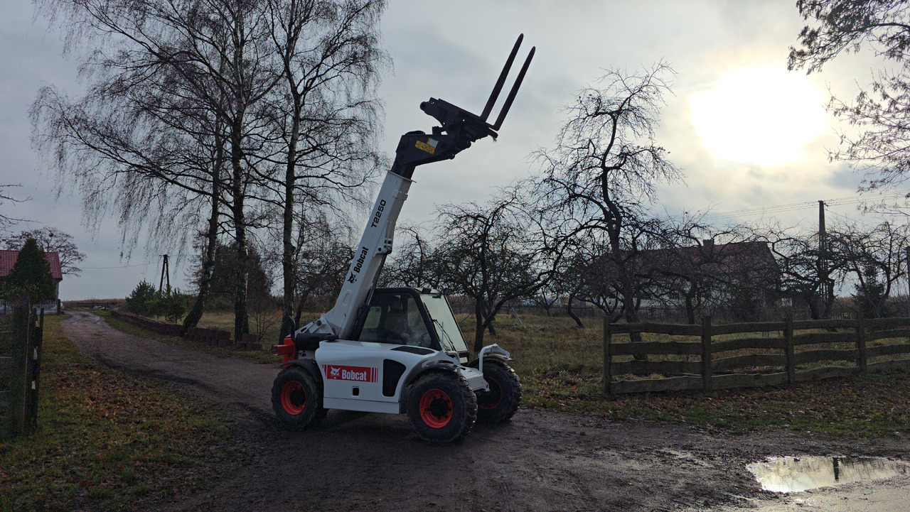 Bobcat T 2250 - Телескопический погрузчик: фото 2 Bobcat T 2250 - Телескопический погрузчик: фото 2